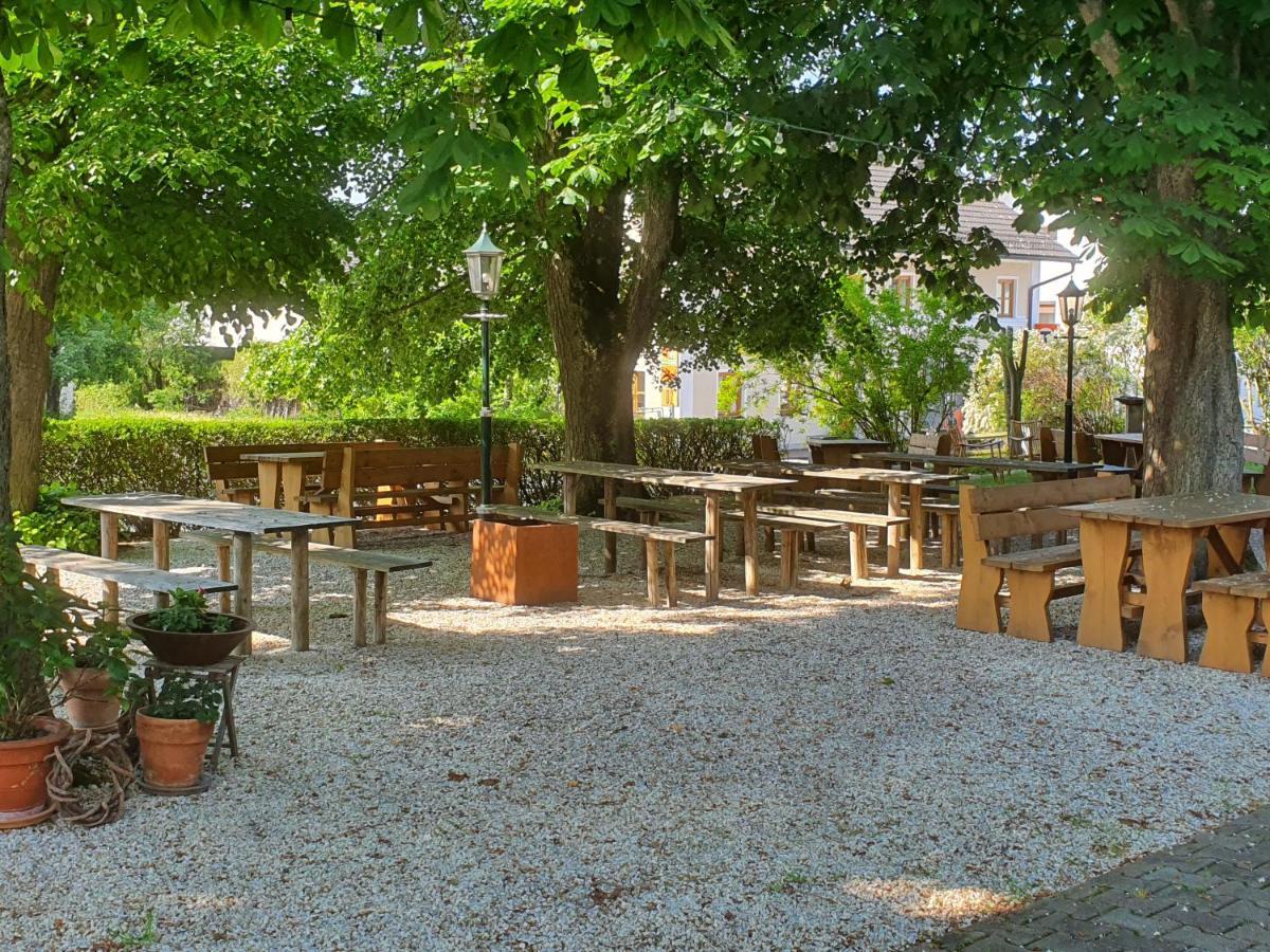 Landgasthof Geltinger Adlkofen Exterior foto